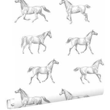 carta da parati disegno a penna di cavalli nero su bianco da ESTA home