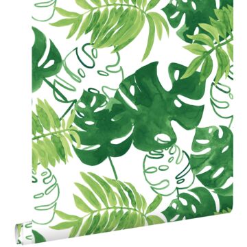 carta da parati foglie giungla tropicale dipinte verde giungla tropicale di ESTAhome